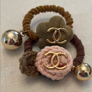 🟧Double CC Pony Hair Ties W/Gold Accents, Green & Pink Floral Design